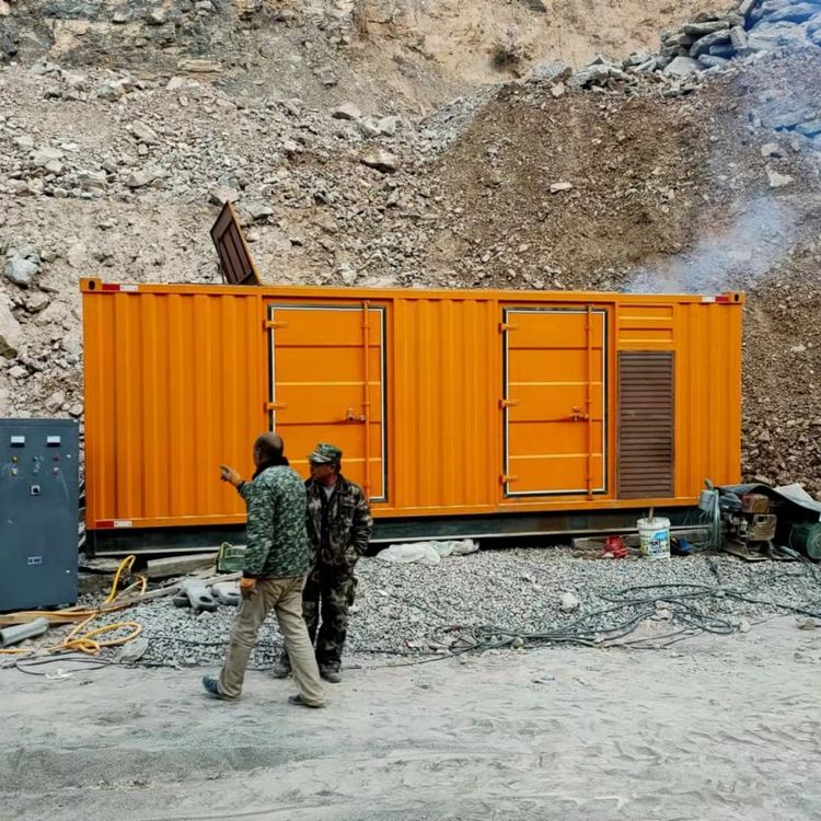 思明如何选择适合自己的 800KW 柴油发电机组？